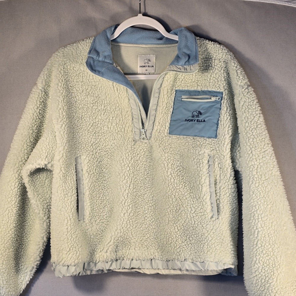 Ivory Ella Quarter Zip Sherpa‎ Pullover Women's XS White Blue Pocket Logo Fleece